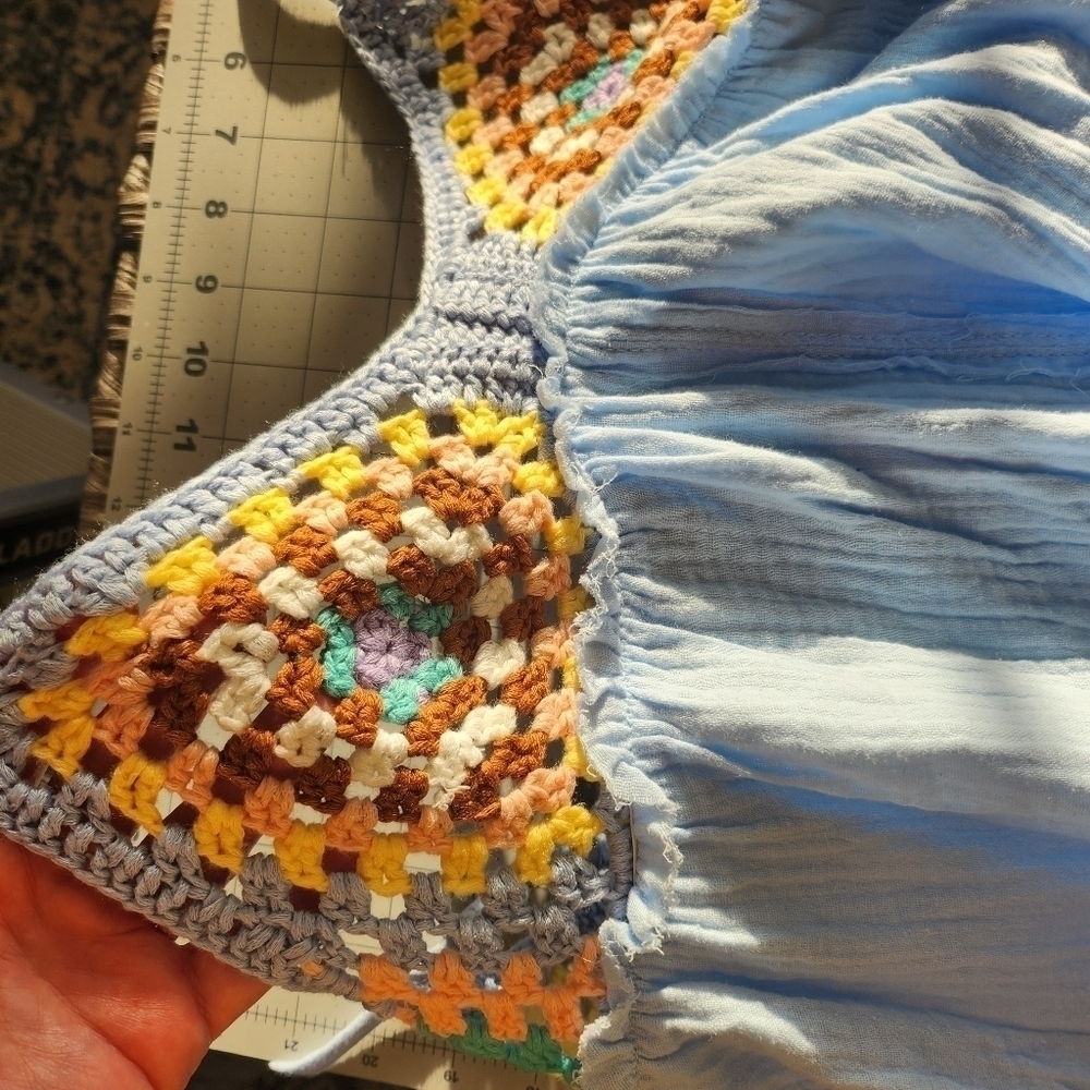 New POL Swing Top light blue with crocheted granny squares NWT - Picture 9 of 9
